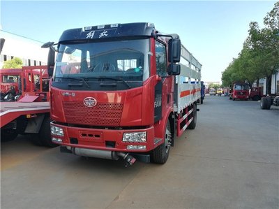 國六新規下危險品貨物運輸車整車價格變化及其影響因素分析